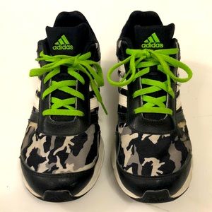 Adidas 6 Running Shoe Black Grey White Camo Green Lace up Excellent Condition